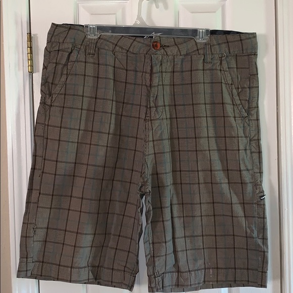Alpinestars Other - AlpineStars Chino Plaid Short Size 38